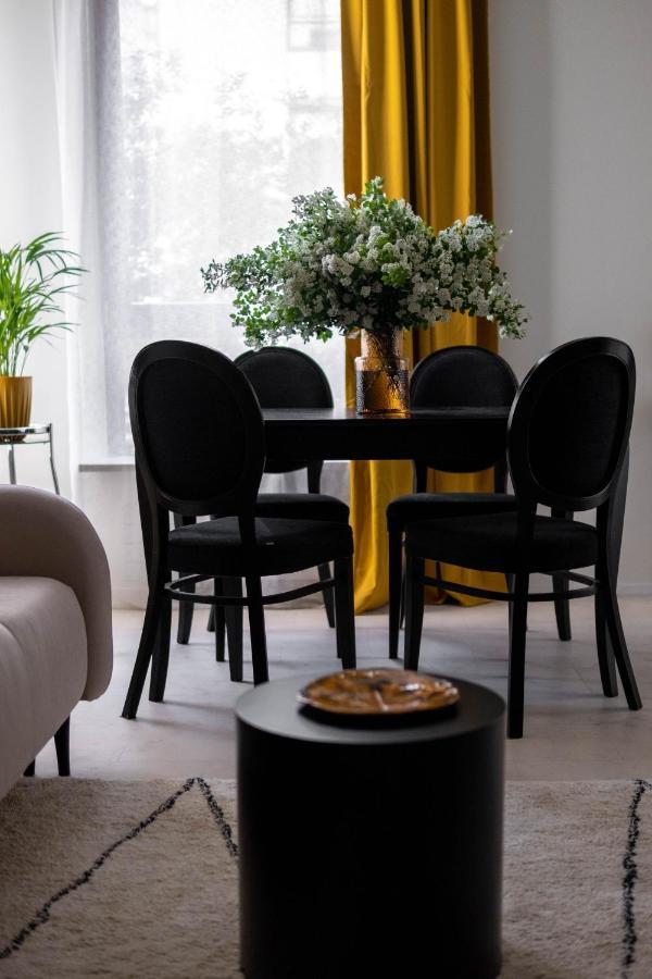 Appartement Aa Apartament à Varsovie Extérieur photo